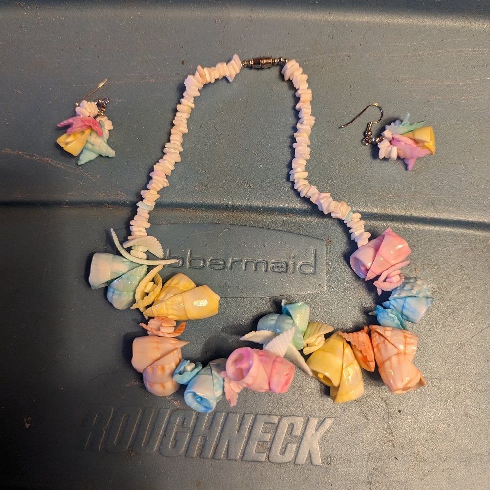 Colorful heated necklace and earrings